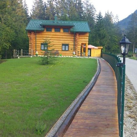 Ferienwohnungen Blockhaus - Zwergenhaeusl Grünau im Almtal Esterno foto
