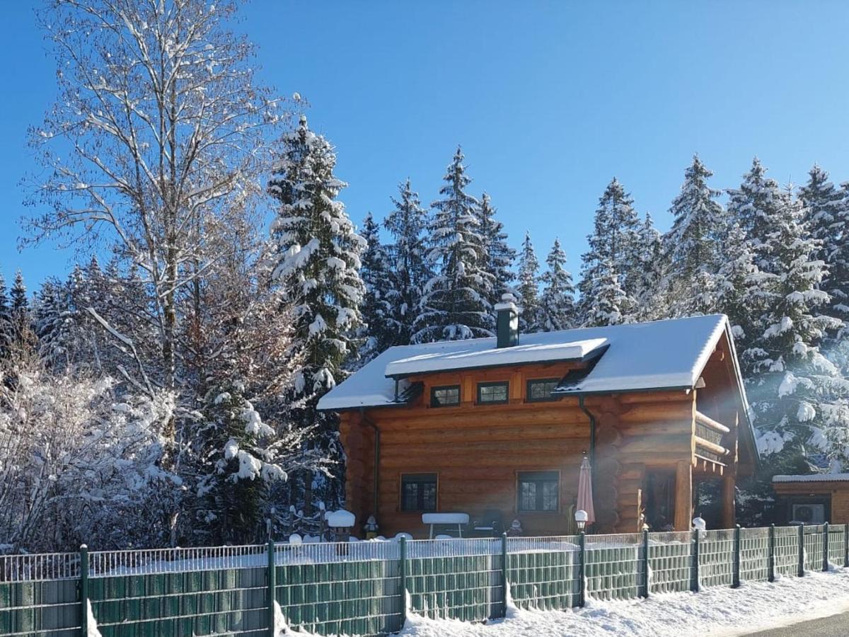 Ferienwohnungen Blockhaus - Zwergenhaeusl Grünau im Almtal Esterno foto