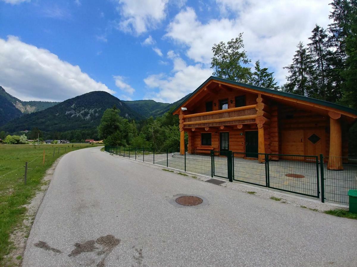 Ferienwohnungen Blockhaus - Zwergenhaeusl Grünau im Almtal Esterno foto